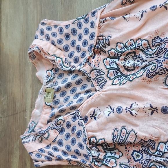 Tank top - Picture 3 of 4